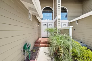 Photo #2: OC23141992 Listing 