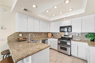 Photo #5: OC23141992 Listing 