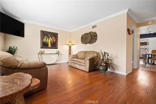 Photo #3: OC23142327 Listing 