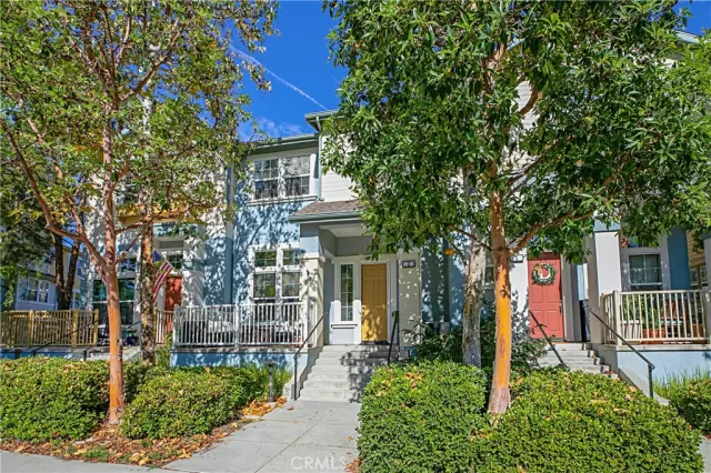 MLS: OC23142332 Condo For Sale