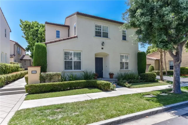 MLS: OC23142708 Condo For Sale