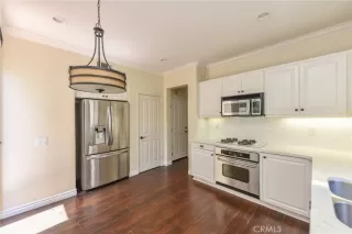 Photo #6: OC23142708 Listing 