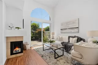 Photo #3: OC23142776 Listing