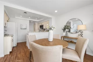 Photo #6: OC23142776 Listing