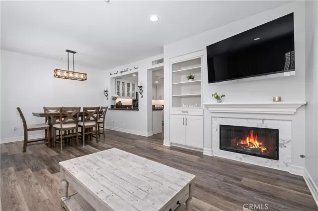 MLS: OC23142859 Condo For Sale