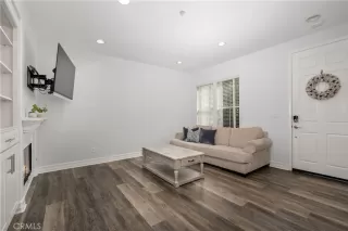 Photo #3: OC23142859 Listing 