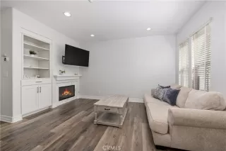 Photo #4: OC23142859 Listing 