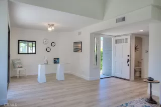 Photo #6: OC23143246 Listing 