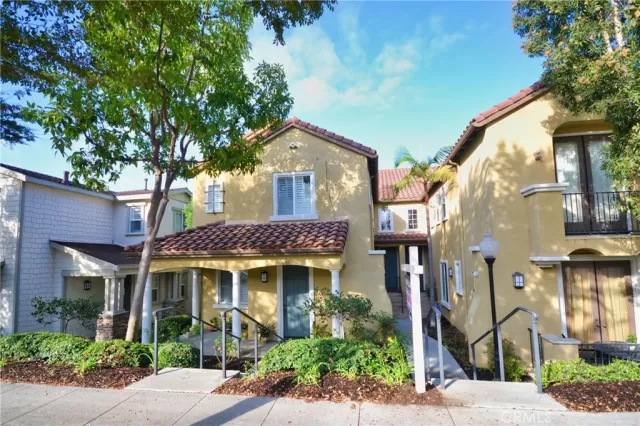 MLS: OC23143655 Condo For Sale