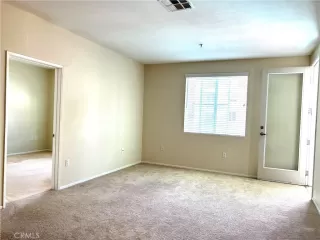 Photo #3: OC23143688 Listing 