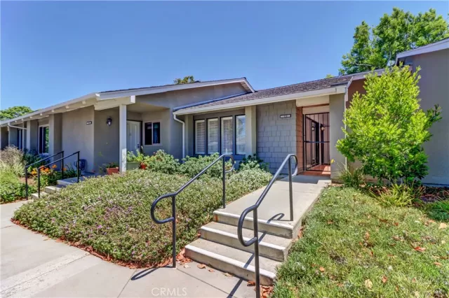 MLS: OC23143701 Condo For Sale