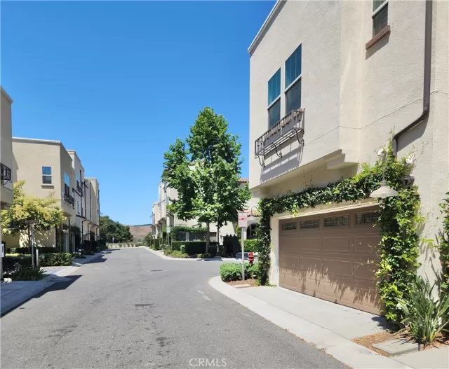 MLS: OC23144143 Condo For Sale