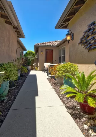 Photo #2: OC23144202 Listing 