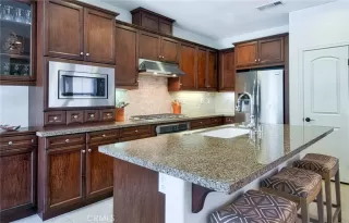 Photo #4: OC23144202 Listing 