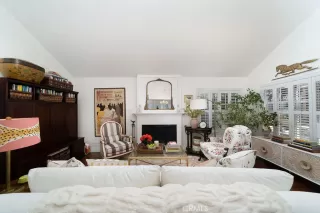 Photo #2: OC23144272 Listing 