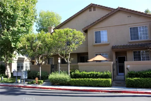 MLS: OC23144381 Condo For Sale