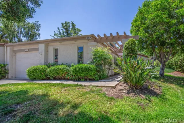 MLS: OC23144497 Condo For Sale