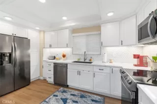 Photo #3: OC23144576 Listing