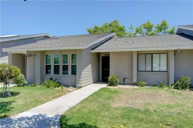 MLS: OC23144654 Condo For Sale