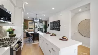 Photo #3: OC23144682 Listing