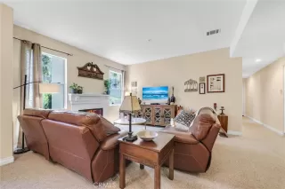 Photo #4: OC23144738 Listing 