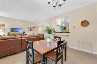 Photo #6: OC23144738 Listing 