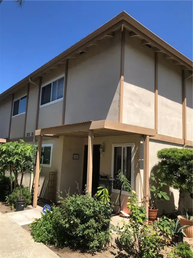 MLS: OC23144817 Condo For Sale