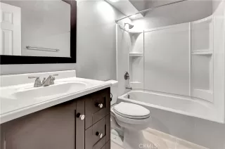 Photo #4: OC23145133 Listing 