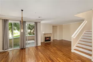 Photo #2: OC23145164 Listing 