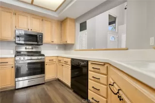 Photo #6: OC23145175 Listing 