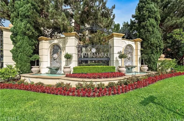 MLS: OC23145276 Condo For Sale