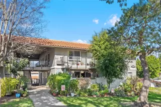 Photo #2: OC23145341 Listing