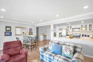 Photo #6: OC23145341 Listing