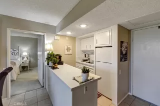 Photo #4: OC23145366 Listing