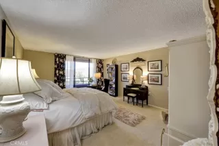 Photo #6: OC23145366 Listing