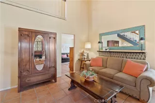 Photo #2: OC23145406 Listing