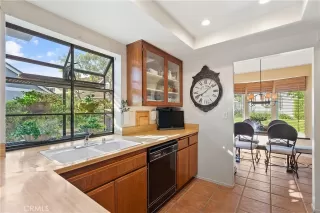 Photo #3: OC23145406 Listing