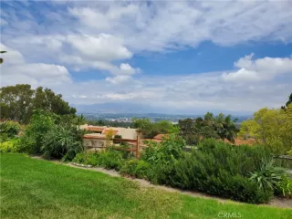 Photo #2: OC23145690 Listing