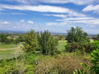 Photo #5: OC23145690 Listing