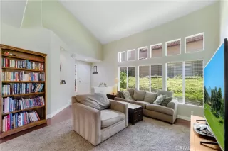 Photo #4: OC23145778 Listing 