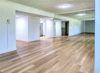 Photo #5: OC23145983 Listing