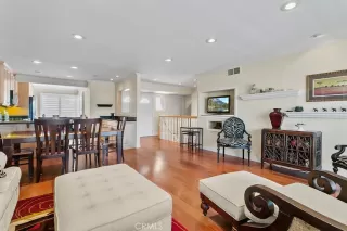 Photo #2: OC23146037 Listing 