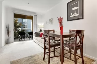 Photo #3: OC23146230 Listing 