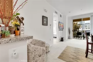 Photo #6: OC23146230 Listing 