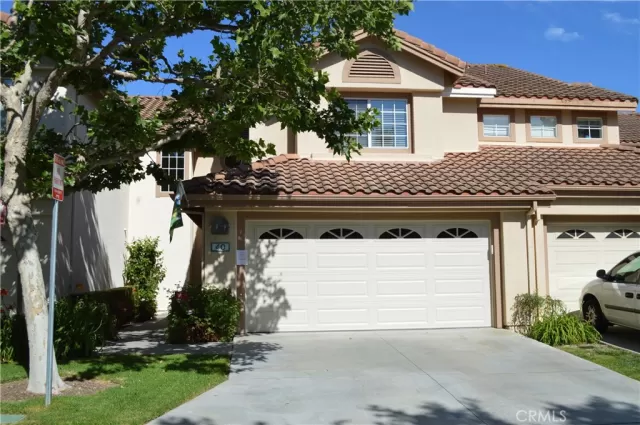 MLS: OC23146324 Condo For Sale