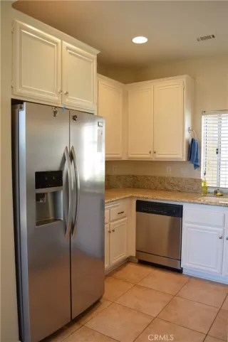 Photo #6: OC23146324 Listing 