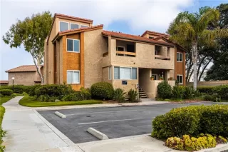 Photo #2: OC23146331 Listing 