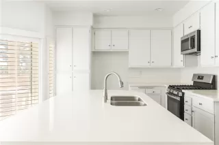 Photo #6: OC23146446 Listing