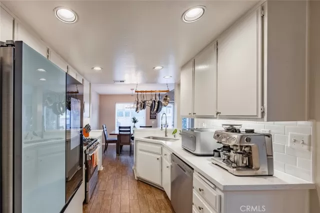 MLS: OC23146528 Condo For Sale