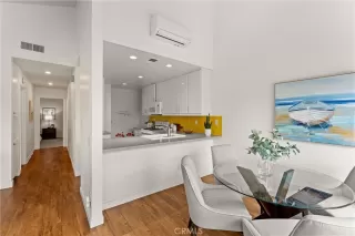 Photo #6: OC23146675 Listing